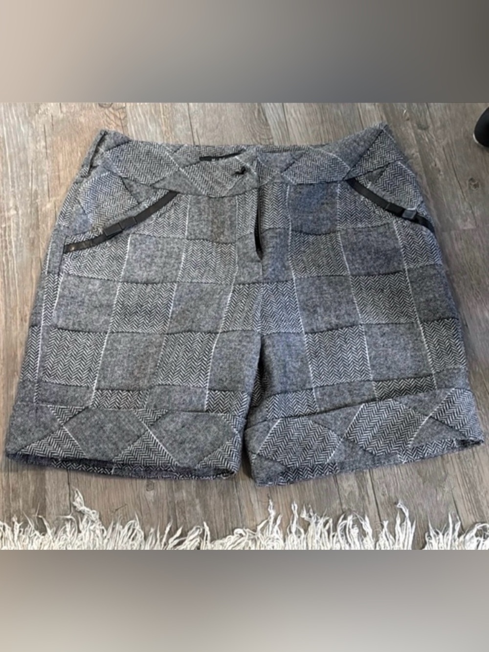 Marc Jacobs Grey Patchwork Plaid Herringbone Cuffed Shorts Size Medium